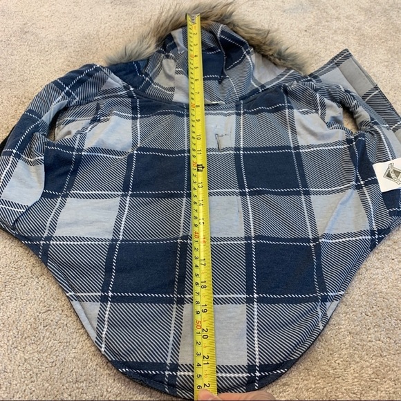 Cozy Charcoal Dog Jacket with Faux Fur Trim - Picture 9 of 12